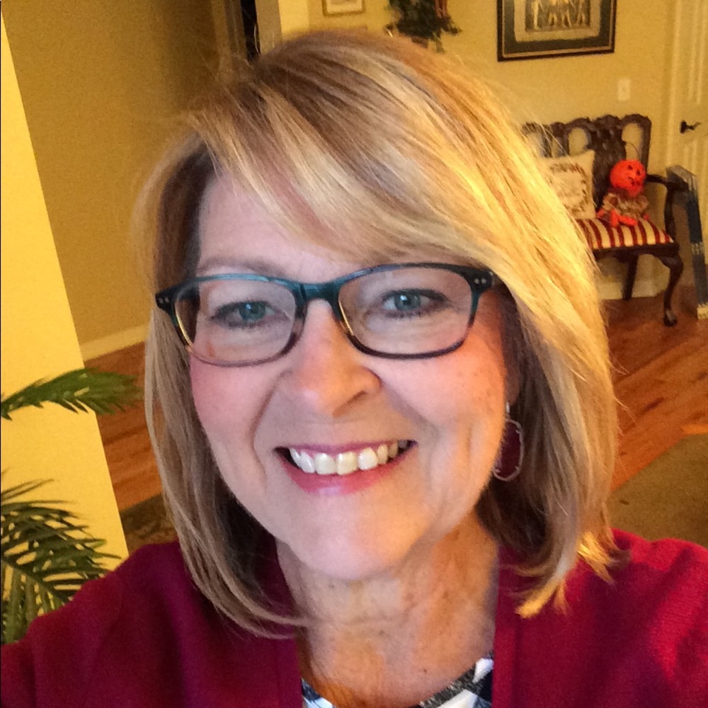 Meet your Posher, Gail